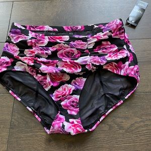 Women’s swim bottoms
